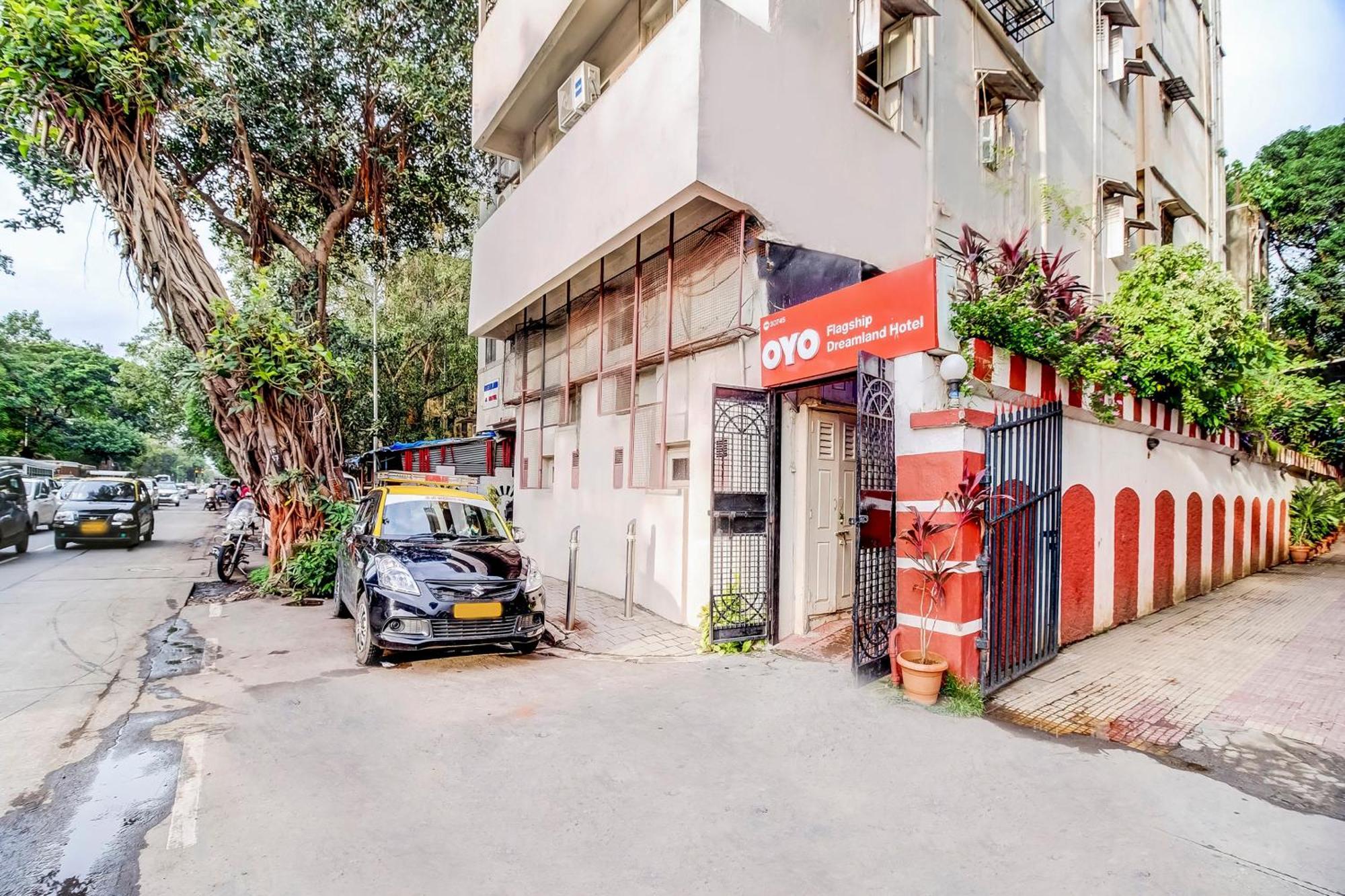 Super Oyo Hotel Dreamland Mumbai Exterior foto